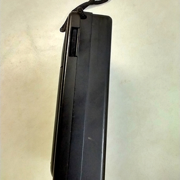 Rhapsody AM/FM Handheld Radio - Picture 3 of 8